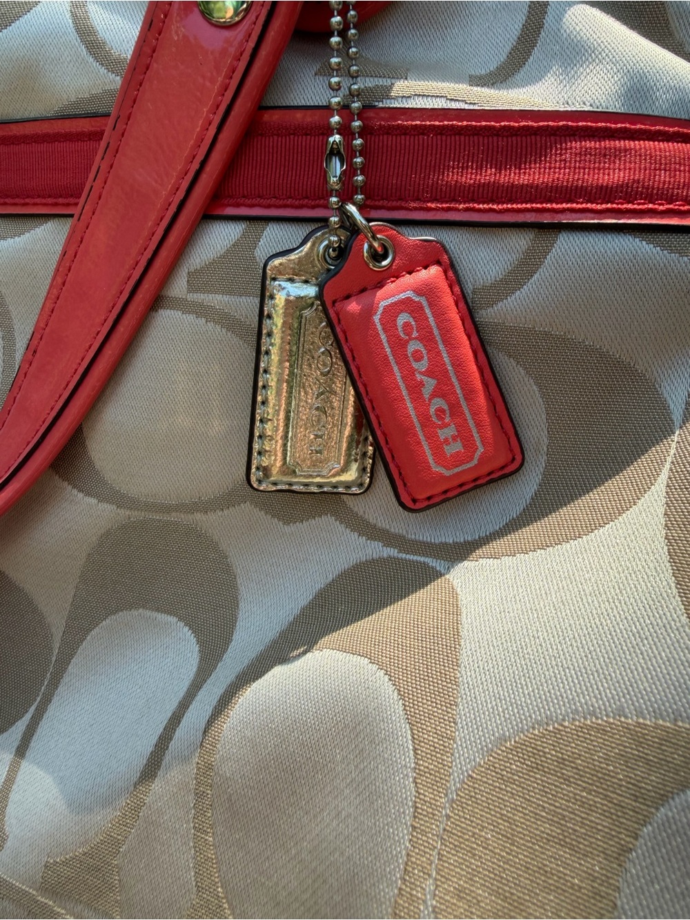 Coach Poppy Y2K Signature Glam Tote Taupe Beige Metallic Red Trim 2 Hangtags - Picture 12 of 13